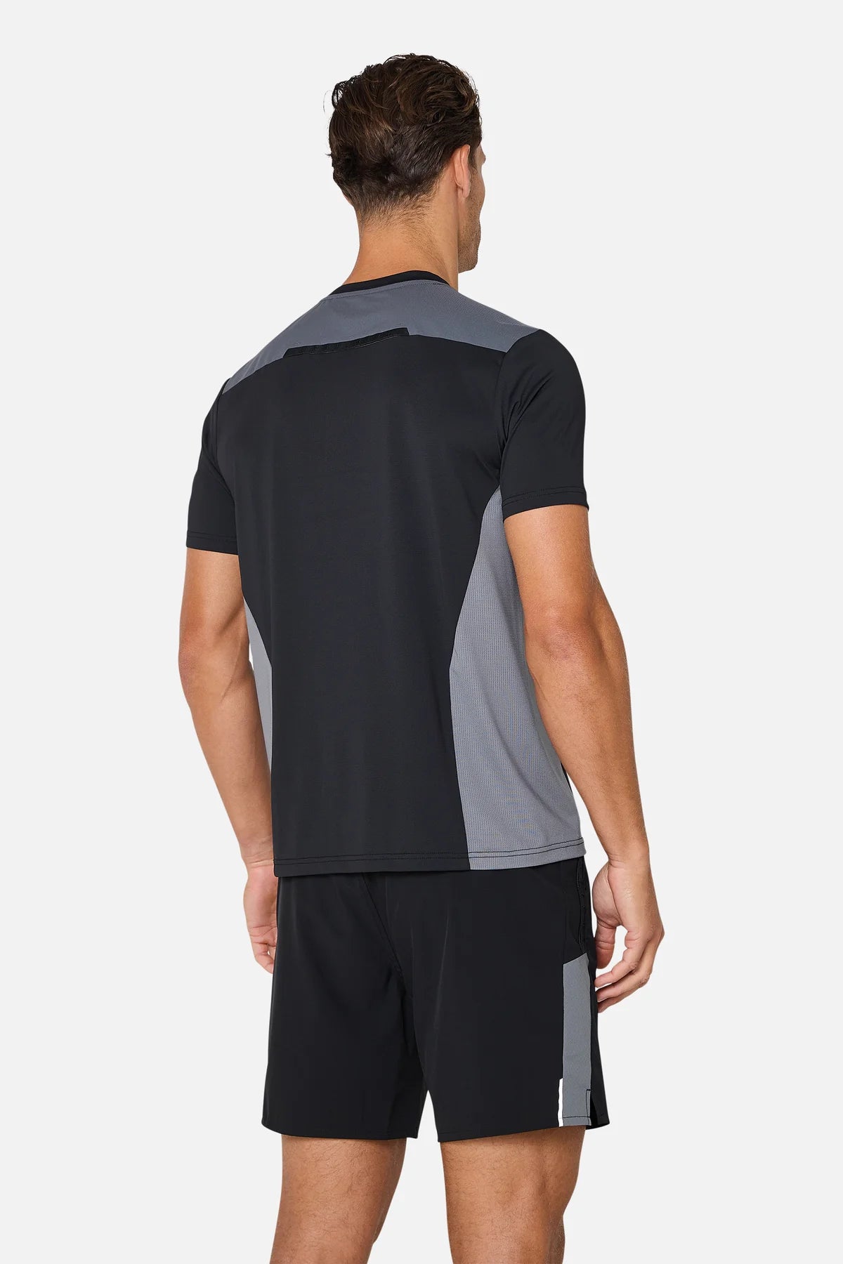 Trailberg Triathlon Ultra T Shirt - Black / Graphite Grey from DripModa