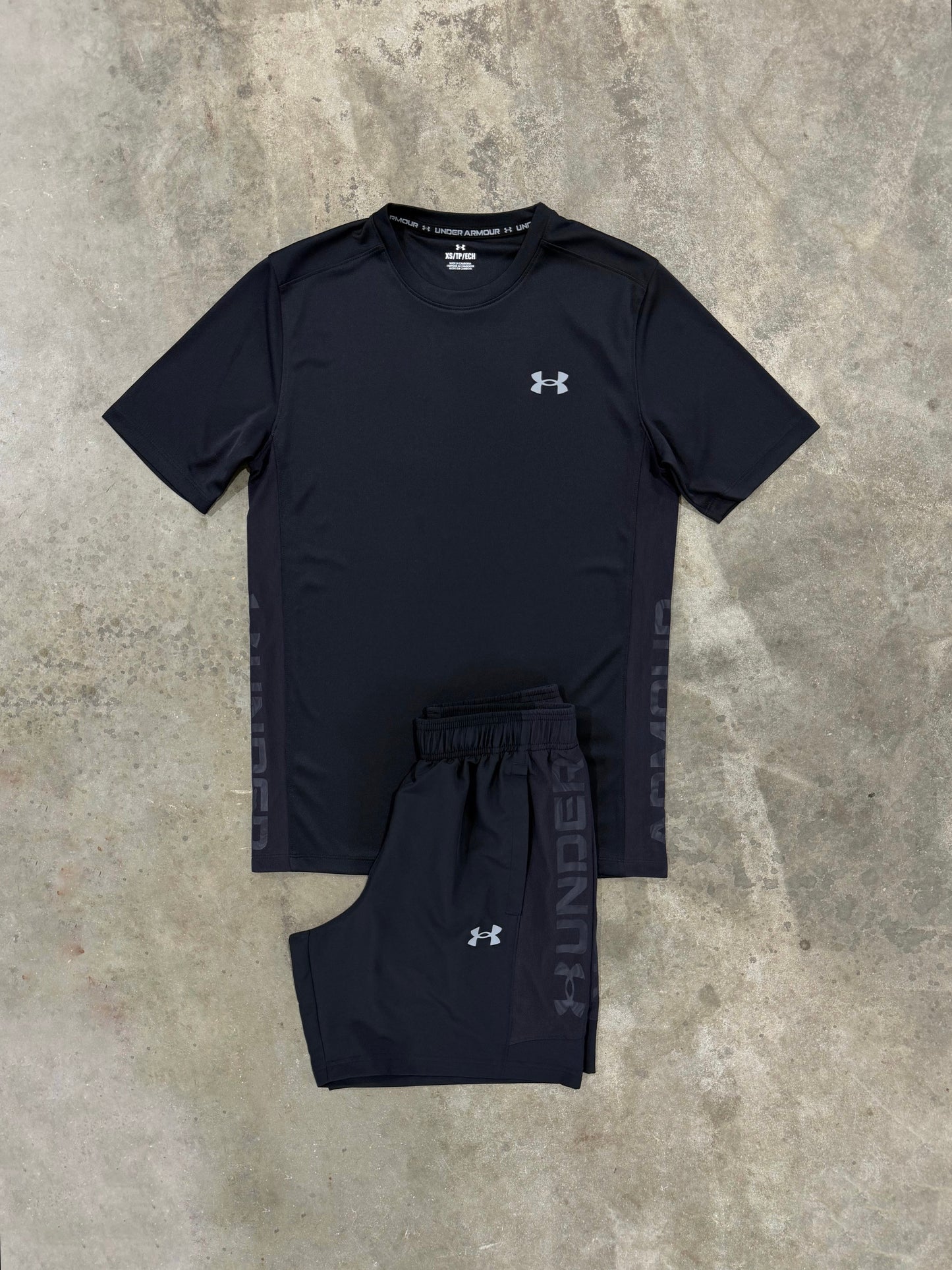 Under Armour Utility Black Set - T Shirt / Short