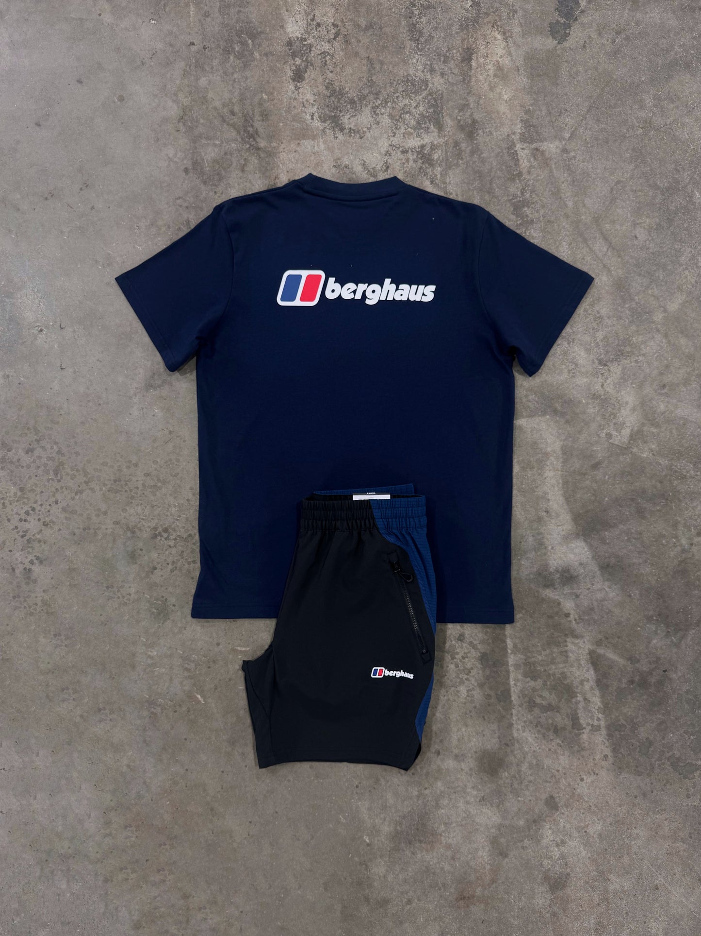 Berghaus FB Logo Navy Set - T Shirt / Short
