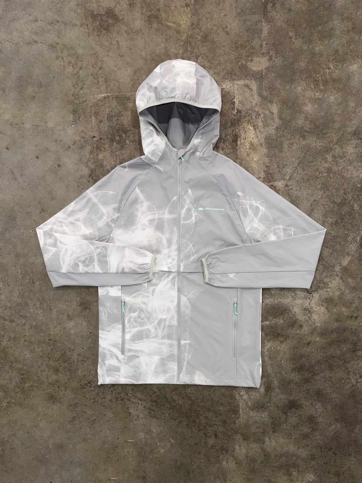 Monterrain Transcend Windbreker - Mist / Steam Green from DripModa