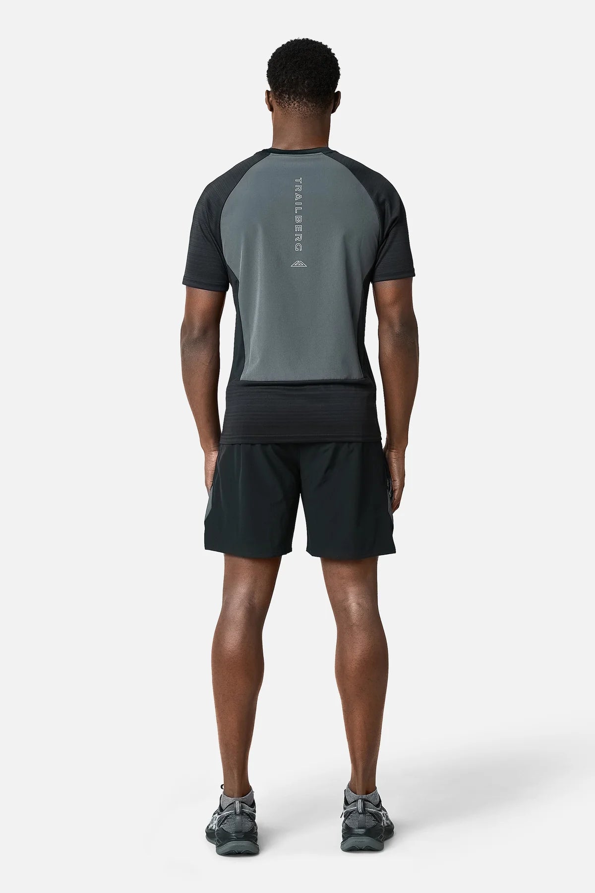Trailberg SS26 Cloud Short - Black / Volcano Grey