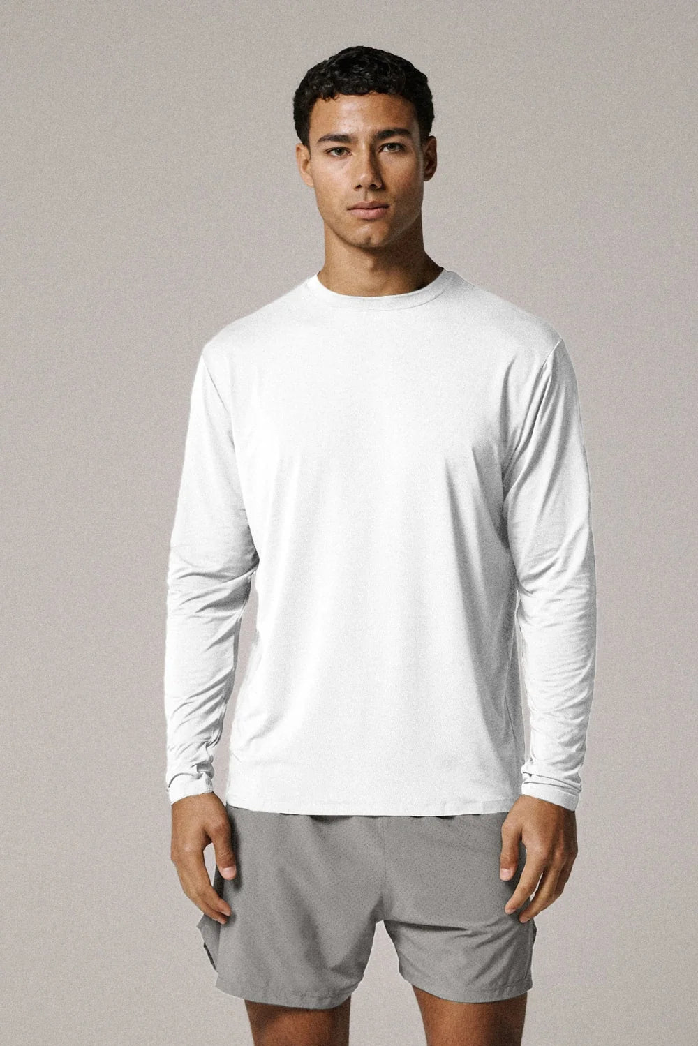 Condition Aero White Long Sleeve Set - T Shirt / Short