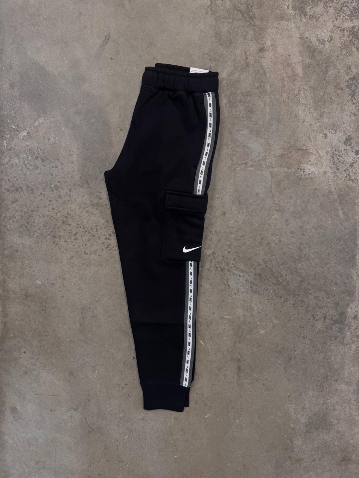 Nike Repeat Joggers  - Black