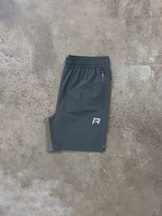 Reprimo Clima Short - Dark Moss / Khaki from Dripmoda