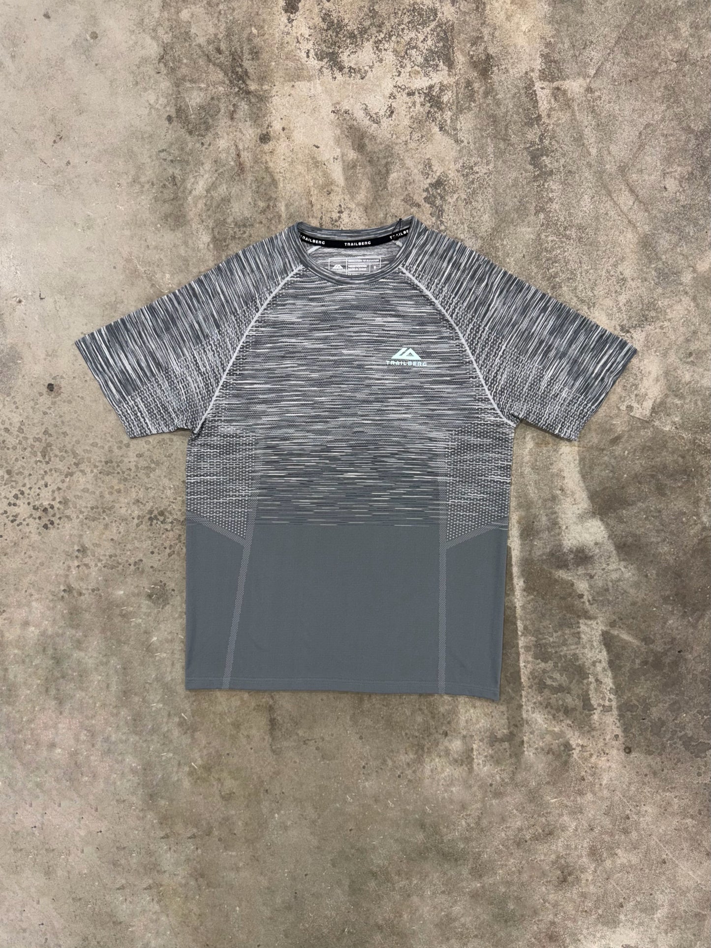 Trailberg Arc Seamless T Shirt - Nightfall Grey from DripModa