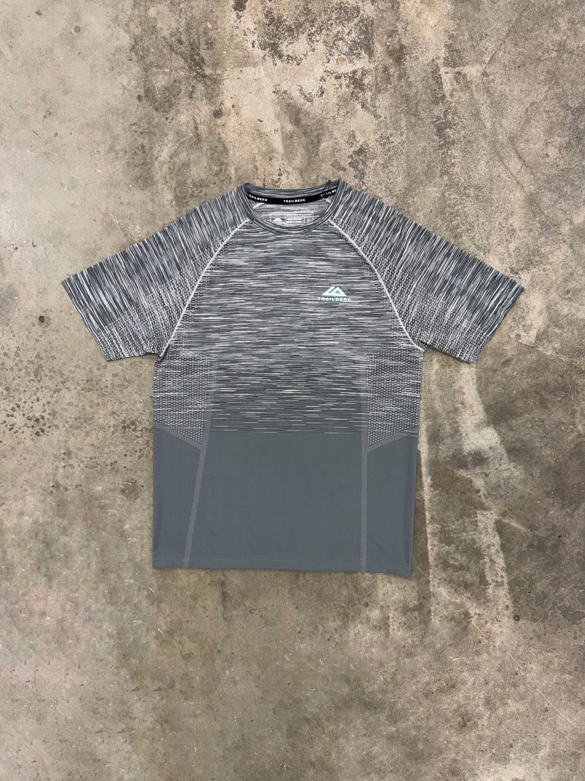 Trailberg Arc Seamless T Shirt - Nightfall Grey from DripModa