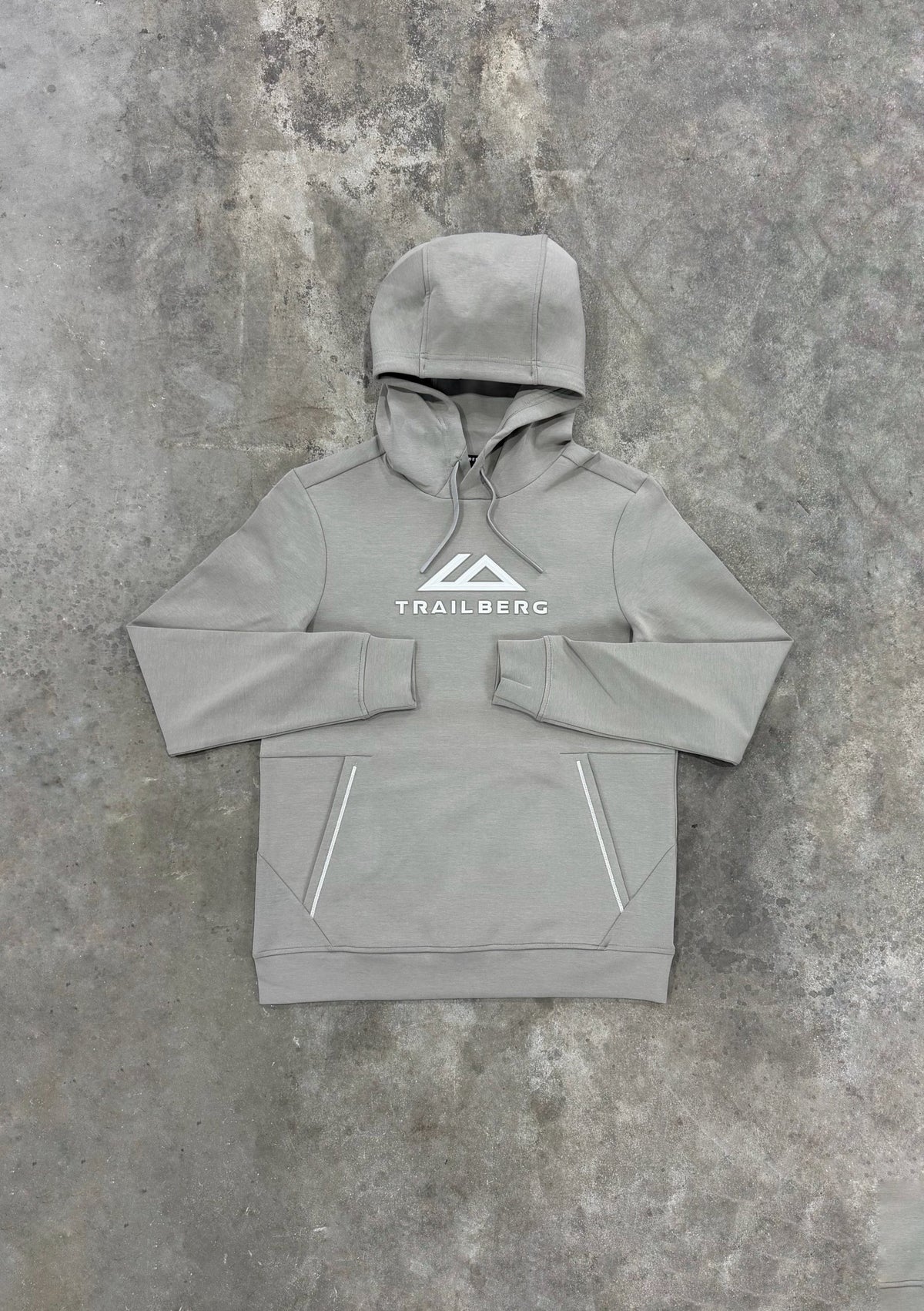 Trailberg Ashfell Large Logo Oth Fleece Hoodie - Dust Storm from DripModa