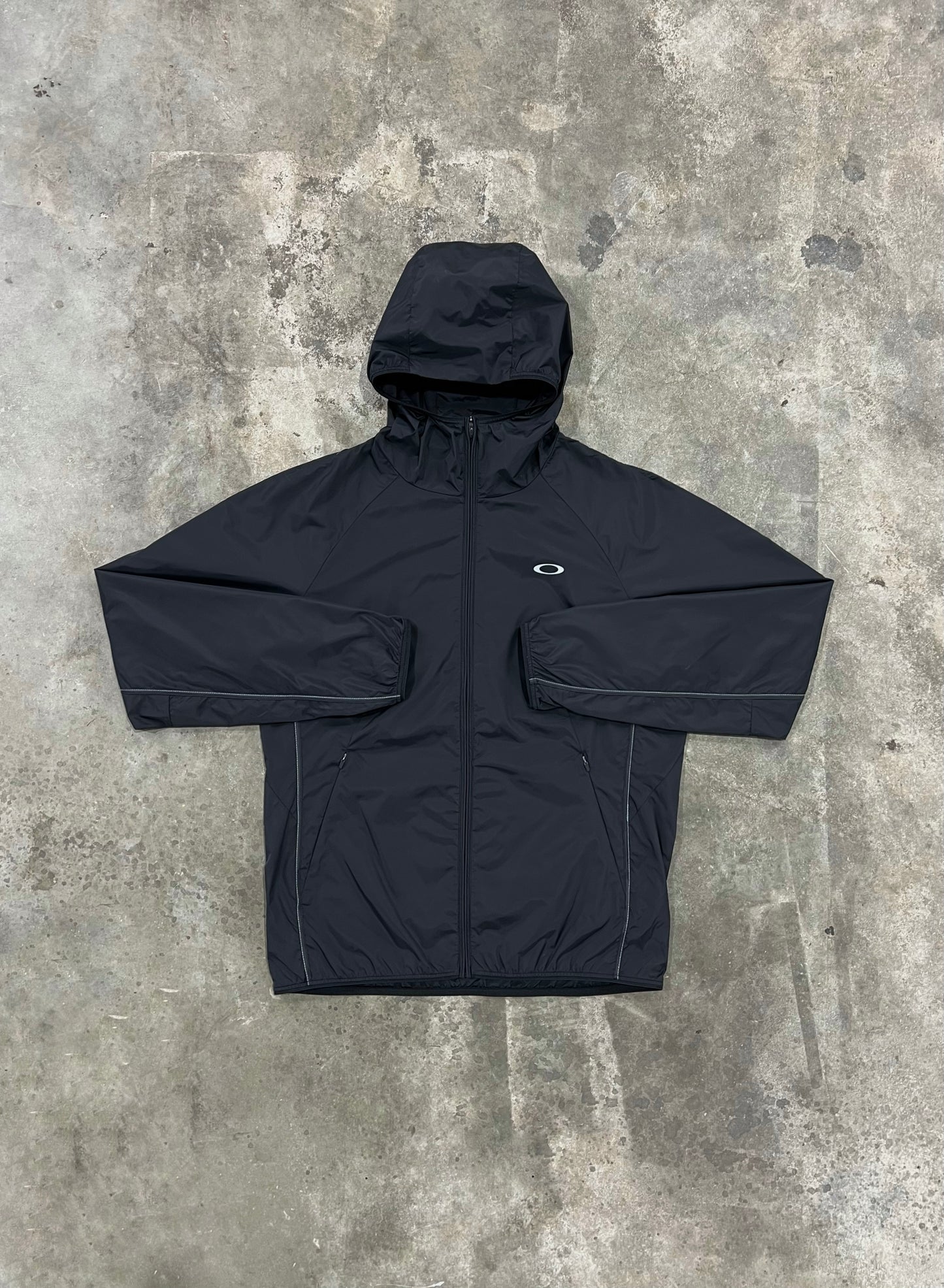 Oakley Edge Force Windbreaker - Black from DripModa
