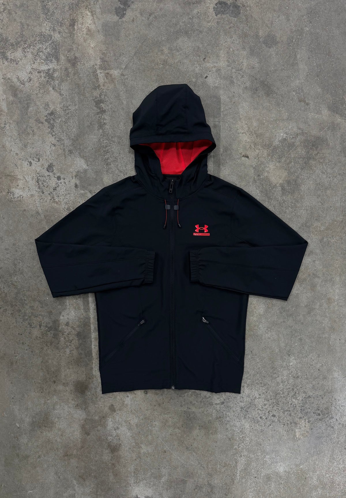 Under Armour Tech Sport Woven Jacket - Black / Red from DripModa