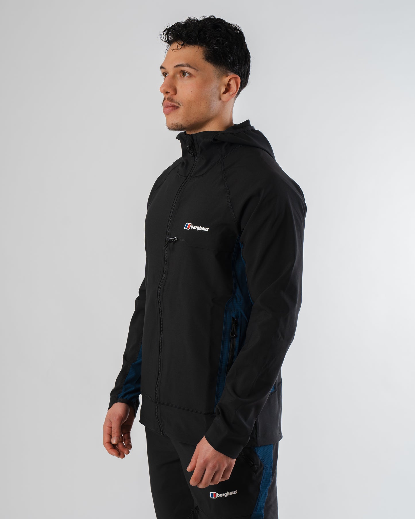 Berghaus Wavertree Jacket - Black / Navy from DripModa