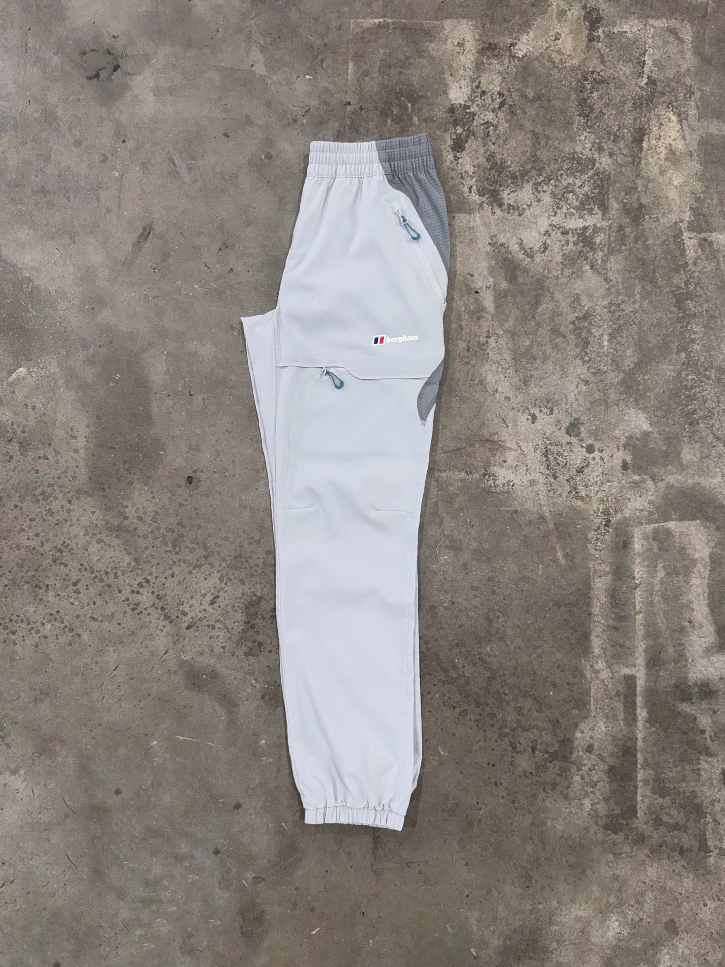 Berghaus Wavertree Pant - Light Grey from DripModa