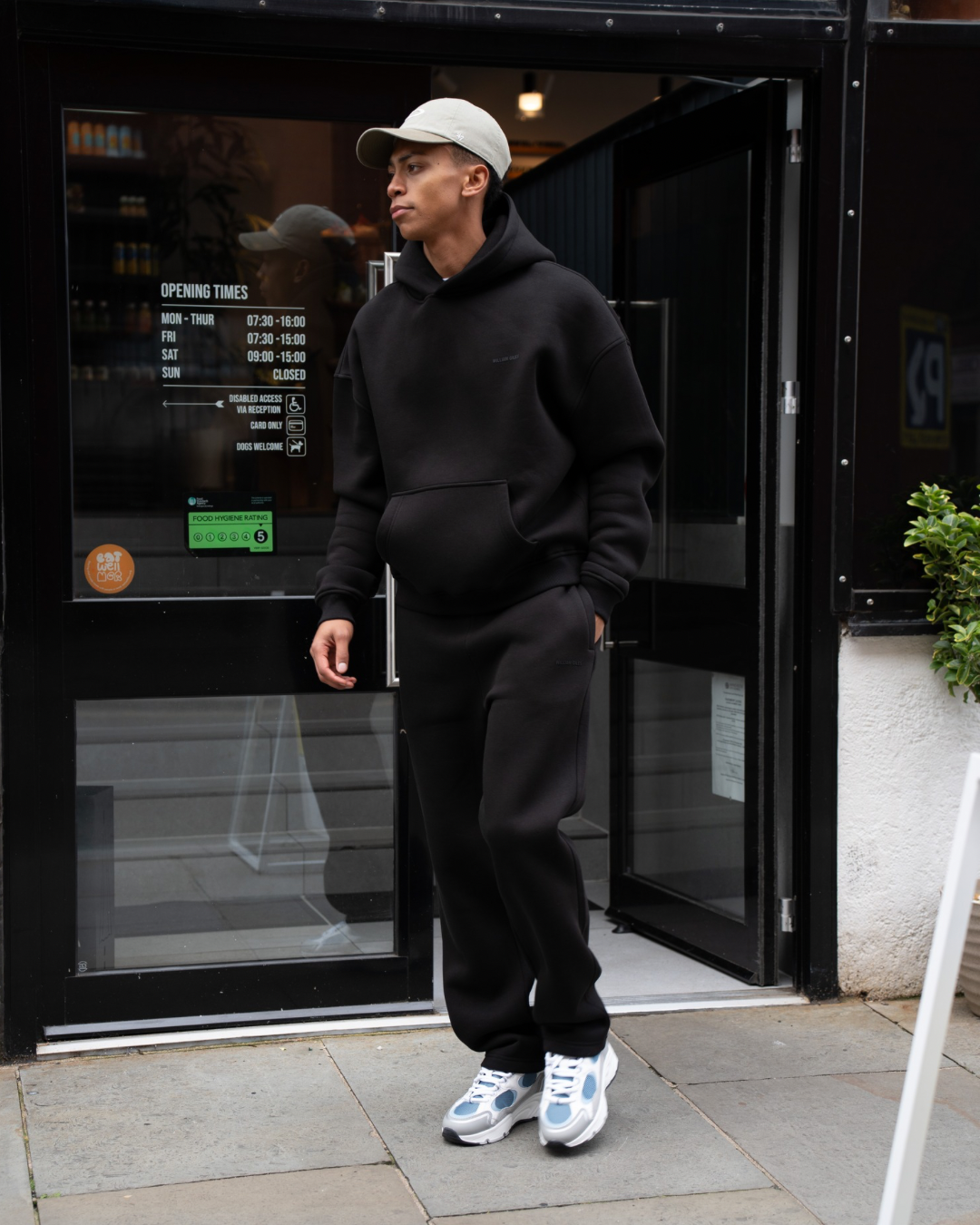 William Giles Hoodie - Black