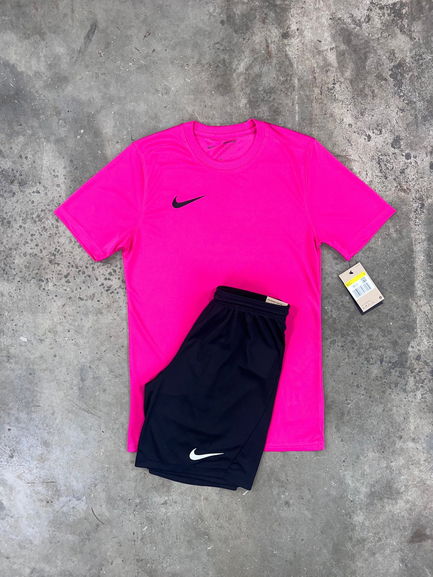 Nike Junior Dri Fit Pink Set - T Shirt / Short