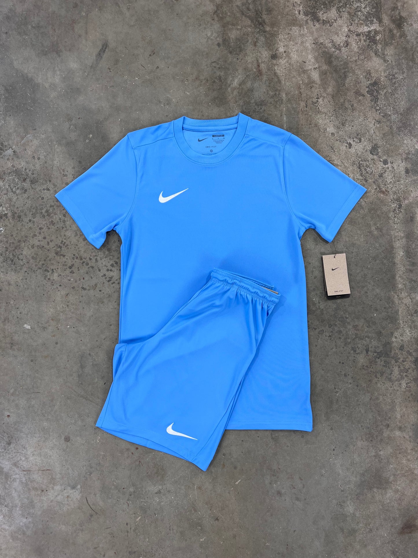 Nike Dri Fit University Blue Set - T Shirt / Short