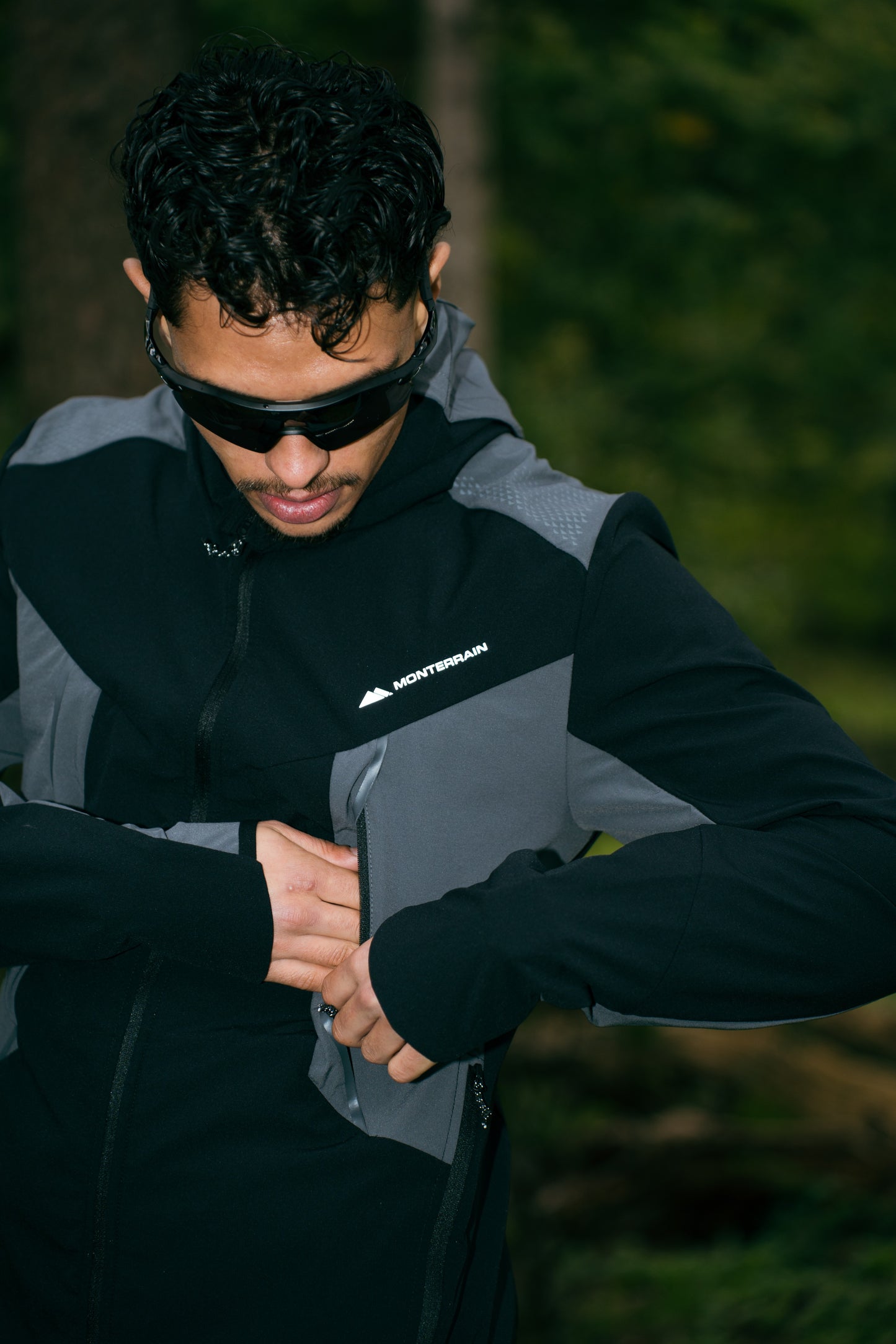 Monterrain Dynamic 2.0 Woven Black Tracksuit - Jacket / Pant