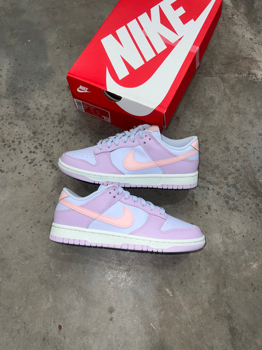 Nike Dunk Trainers - Atmosphere